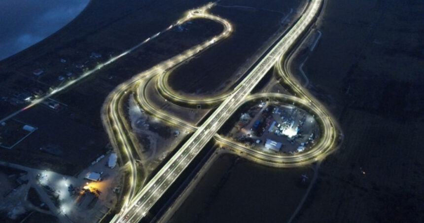 Se deschide circulația pe 16 kilometri din tronsonul Curtea de Argeş - Piteşti al autostrăzii A1 pentru șoferi. 1 vesti bune pentru soferi se deschide circulatia pe 16 kilometri din tronsonul curtea de arges pitesti al autostrazii a1 675c3cd1174d6