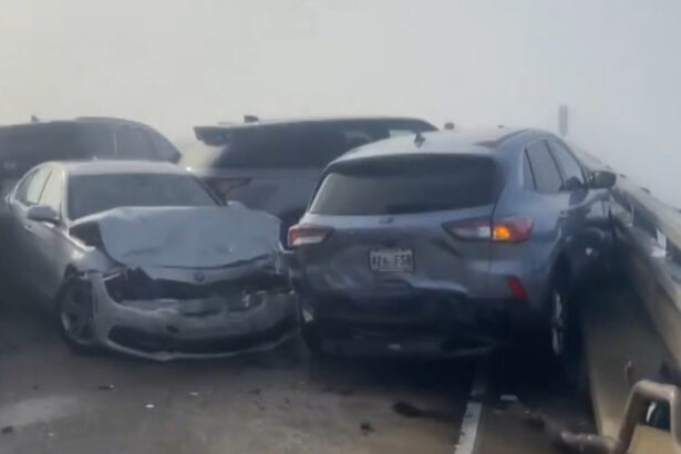 video 6 accidente s au produs pe un pod din apropiere de new orleans din cauza cetii 33 de oameni au fost raniti 6762715526ed8