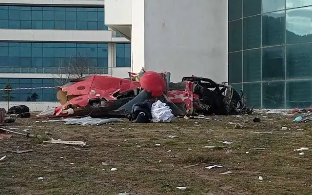 video accident tragic un elicopter de salvare a lovit un spital provocand moartea a patru persoane 67683a590c4d9