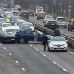 video carambol la iesirea din bucuresti patru masini au fost implicate intr un accident produs pe dn1 spre otopeni 6772a56e3a1d1