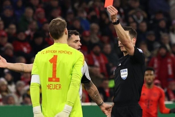 video dezastrul complet la bayern munchen eliminare din cupa acasa in fata lui bayer leverkusen primul rosu din cariera pentru manuel neuer 67500991efe67