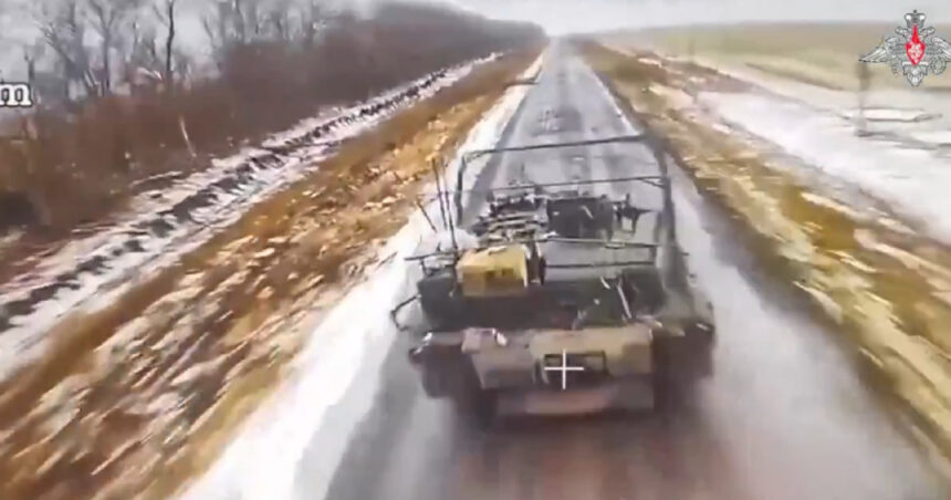 video echipajul ucrainean al unui tanc abrams dezvaluie cum a supravietui in urma unui atac masiv de drone imposibil intr un tanc sovietic 67682ab09d890