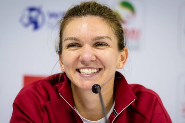video exclusiv simona halep se dueleaza cu iga swiatek in prima zi la world tennis league exclusiv pe voyo 6763e546361f2