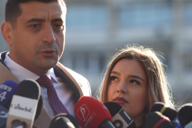 video george simion a mers la palatul cotroceni pentru consultari dar a anuntat ca nu intra aur nu recunoaste legitimitatea lui iohannis 6767fd98e5a4f