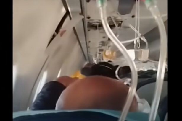 video imagini filmate in avionul azerbaijan airlines chiar inainte de prabusire 29 de oameni au supravietuit 676d2001556a8
