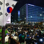 video motiunea de destituire a presedintelui sud coreean a esuat 150 000 de oameni protesteaza in fata parlamentului cerandu i sa plece 67544f46a2f03