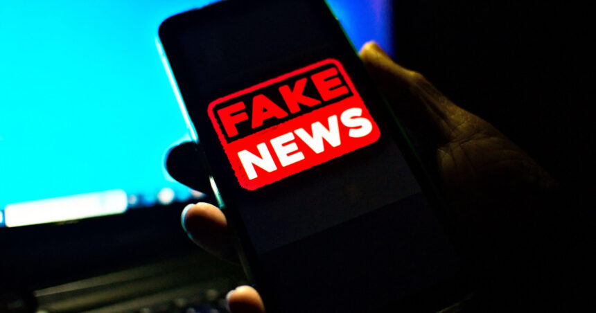 O rețea de pagini false coordonată din afara României ia amploare pe internet, promovând nostalgii comuniste și ultranaționalismul. 1 video o retea de pagini false coordonata din afara romaniei ia amploare pe internet sunt promovate nostalgii comuniste si ultranationalismul 675f33390b504