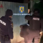 video perchezitii in arges la persoane acuzate de antisemitism si instigare publica au fost gasite un pistol si mai multe arme albe 675bfb3b02966