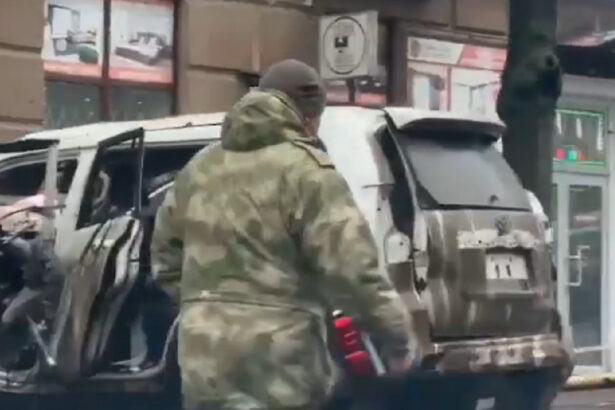 video posibila actiune a serviciilor secrete ucrainene masina fostului sef al coloniei penale olenivka a sarit in aer omorandu l 6756d9b641d35