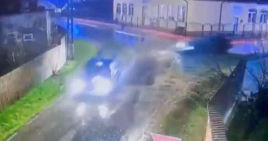 video rasturnare de situatie soferul din arges care a intrat cu masina in pietoni e acuzat de tentativa de omor ce au descoperit politistii 676d8cf2100ad