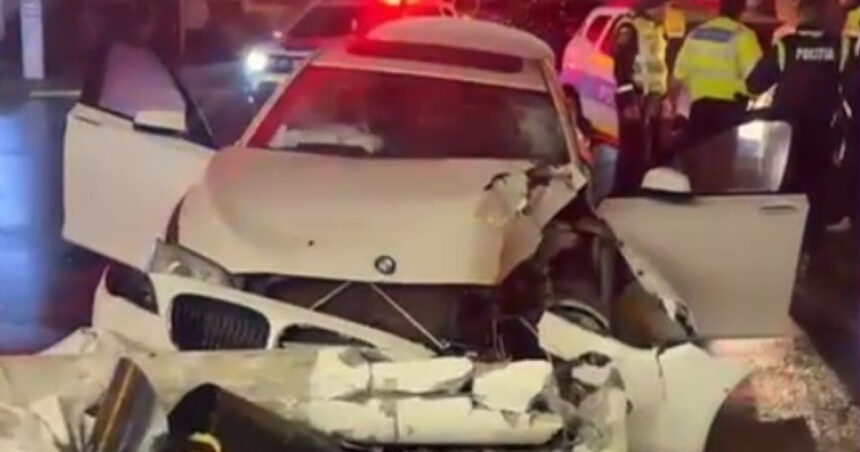 video un baiat de 15 ani din tecuci a furat masina parintilor si a intrat cu ea intr un stalp 675eae824137b