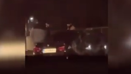 video un politist a provocat un accident rutier la harsova si a plecat de la fata locului o femeie a ajuns la spital 676ef0b1433f5