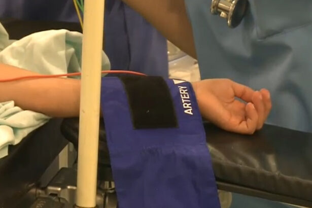 video zeci de copii la spital dupa ce s au jucat cu petarde si artificii medicii trag un semnal de alarma raman cu sechele pe viata 676db7b10557f