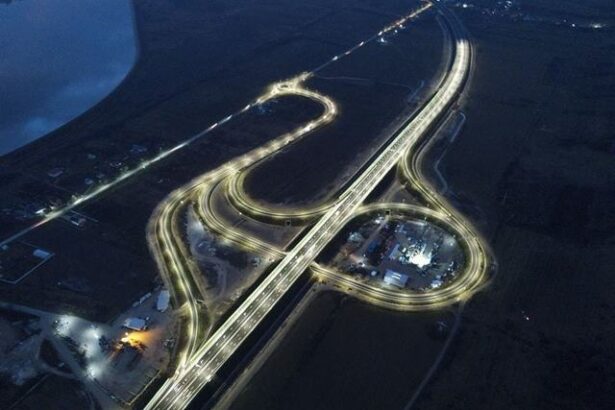videofoto ultimele pregatiri pentru deschiderea unui nou tronson de autostrada 6759ee76675f7
