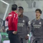 vinicius jr criza de nervi in meciul in care l a reintalnit pe andrei ratiu colegii l au tinut cu greu sa nu sara la arbitru 675e010700e72