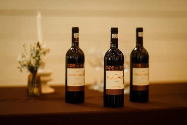 vinul zilei un merlot remarcabil cotat cu 94 puncte decanter si 93 puncte james suckling cu arome olfactive florale continuate pe palat cu note de stejar lemn dulce si prune bine coapte 674c0d0bec10c