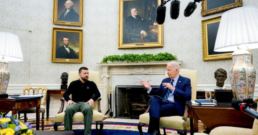 Volodimir Zelenski va discuta cu președintele SUA Joe Biden despre aderarea Ucrainei la NATO în curând. 1 volodimir zelenski va discuta cu presedintele sua joe biden despre aderarea ucrainei la nato in zilele urmatoare 6756eb4b1c4b1