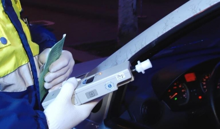 Weekend aglomerat pentru polițiștii constănțeni. Mai mulți șoferi, intoxicați cu alcool, opriți în trafic 1 weekend incarcat pentru politistii constanteni mai multi soferi rupti de beti opriti in trafic 675f2eb816ab9