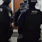 zeci de perchezitii la persoane cercetate pentru trafic de migranti 675fe58668ea3