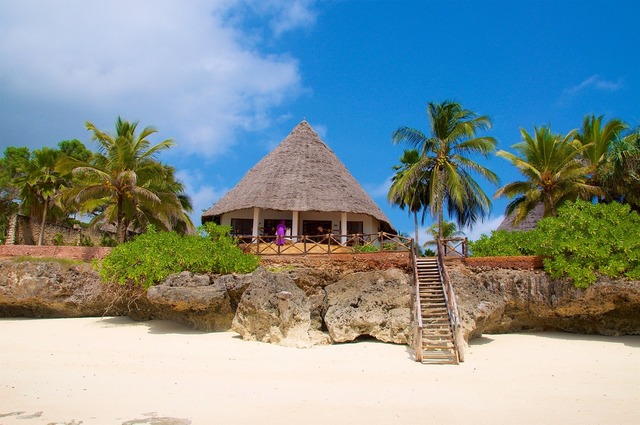 zeci de persoane care au platit unei agentii de turism pentru revelion in zanzibar depun plangere penala 677035e657118