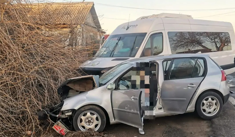 accident in judetul tulcea un autoturism si un microbuz s au ciocnit sunt trei victime 678e08f81669b