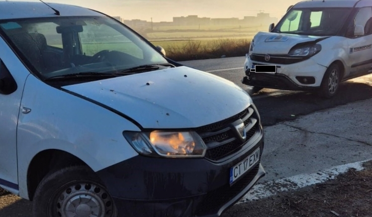 Accident rutier pe varianta Ovidiu. O femeie a suferit răni. 1 accident rutier pe varianta ovidiu o femeie a fost ranita 6780d0f1cbfb8