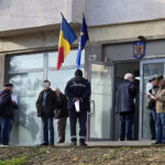 Află cum poți plăti taxele și impozitele fără să stai la cozi și să beneficiezi de reduceri. 3 afla aici cum poti plati taxele si impozitele fara sa stai la cozi si sa beneficiezi si de reduceri 677ebd112c850