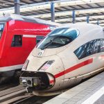 agatat de tren la 282 km h aventura unui barbat dupa ce a coborat sa fumeze o tigara intr o gara 678a9c14353a7