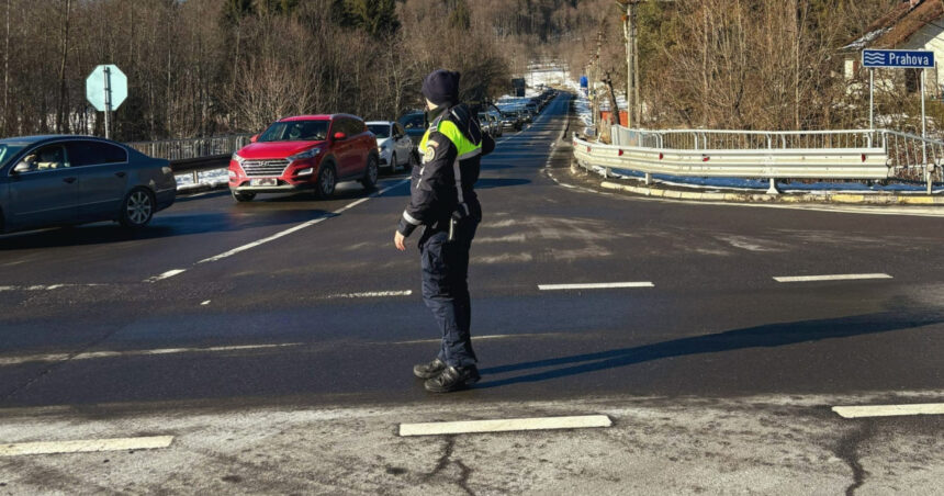 Aglomerație pe DN1 în județul Brașov, rută alternativă recomandată de Poliție pentru șoferii care se întorc în București 1 aglomeratie pe dn1 in judetul brasov politia recomanda rute alternative soferilor care se intorc in bucuresti 6776aee356e1b