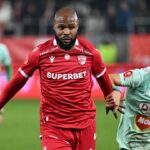 „Ai fi tentat de un transfer la marea rivală? Hakim Abdallah a oferit răspunsul” 3 ai fi tentat de un transfer la marea rivala hakim abdallah a dat raspunsul 677ff71d682b9