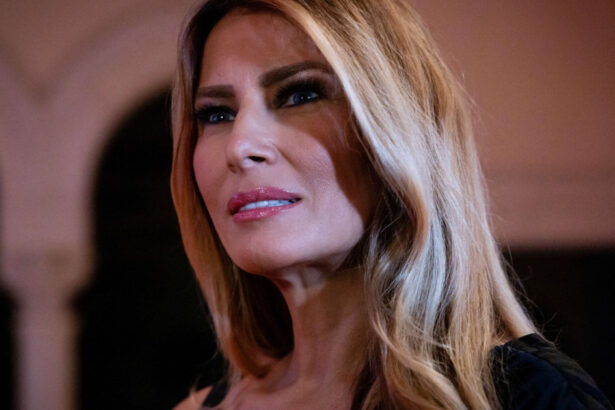 amazon va plati 40 milioane dolari pentru documentarul despre melania trump 67822899ae292