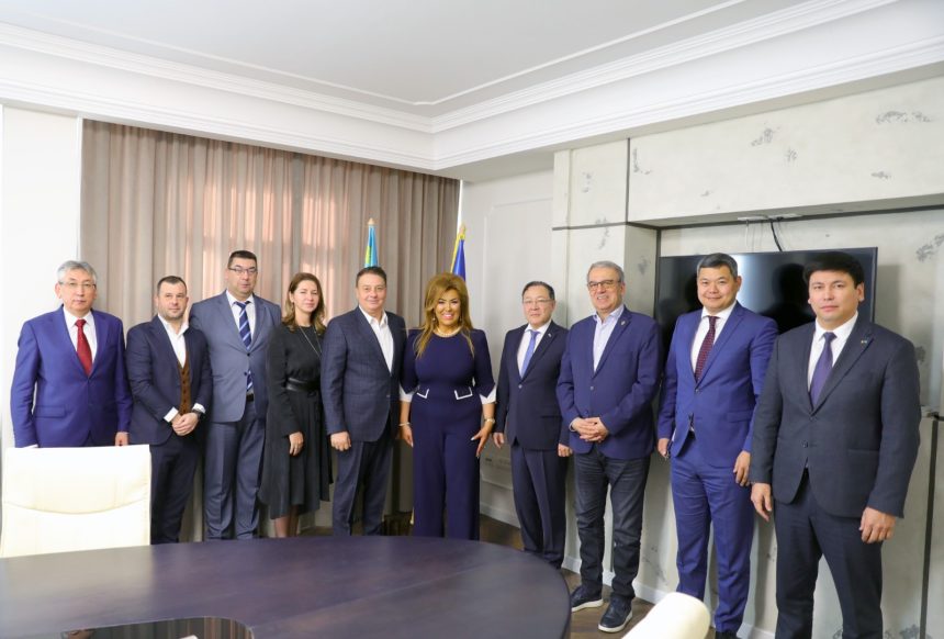 ambasadorul kazahstanului in vizita la constanta s a intalnit cu chitac mitroi de la cj si prefectul picoiu primarul chitac incurajam investitorii straini in orasul nostru 67910079a5174