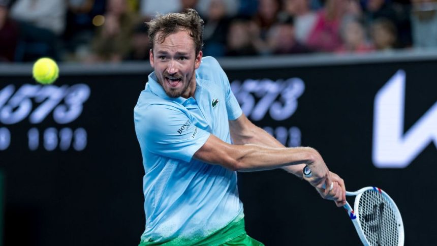 Amendă uriașă primită de rusul Daniil Medvedev pentru comportamentul său la Australian Open 1 amenda uriasa primita rusul daniil medvedev pentru comportamentul de la australian open 678bb1ac3bd8a