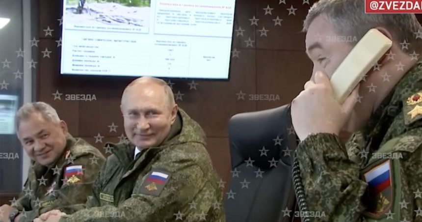 americanii i au impiedicat pe ucraineni sa prinda in incercuire 30 000 de soldati rusi dupa ce putin a amenintat cu arma nucleara 67851336b27ca
