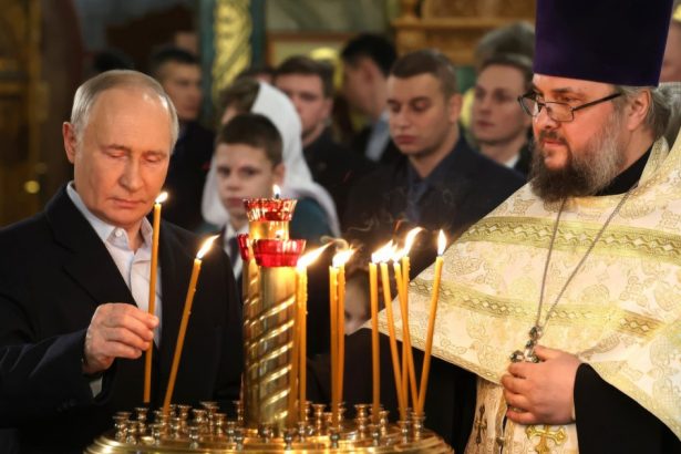 analiza cum s a reinventat vladimir putin din presedinte in protector divin va deveni evident ca aceasta este doar idiotenia unui om batran 67857232777c7