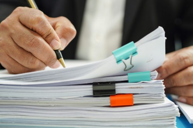 angajatii unei primarii din olt au beneficiat de salarii marite cu 15 timp de numai 12 zile 679900680a6db