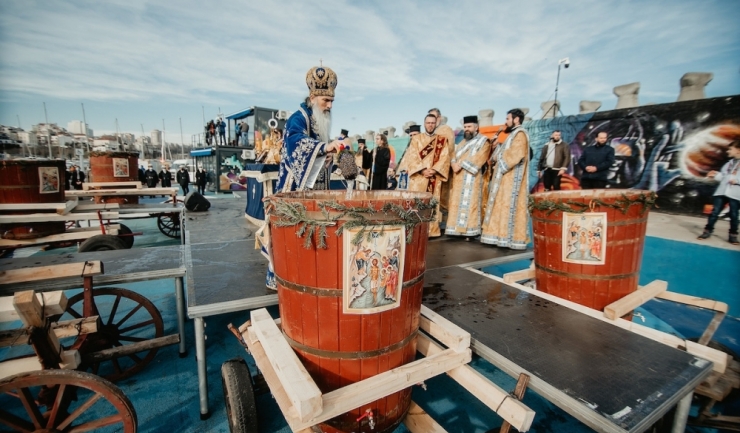 arhiepiscopia tomisului care este programul anuntat la constanta de de boboteaza 67781106aa196