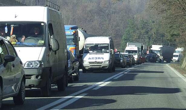 atentie soferi trafic aglomerat pe valea prahovei 677a91cdb63c0