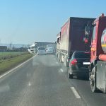 atentie soferi un tir a derapat in apropierea localitatii satu nou iar traficul este blocat 67977b9d53d70