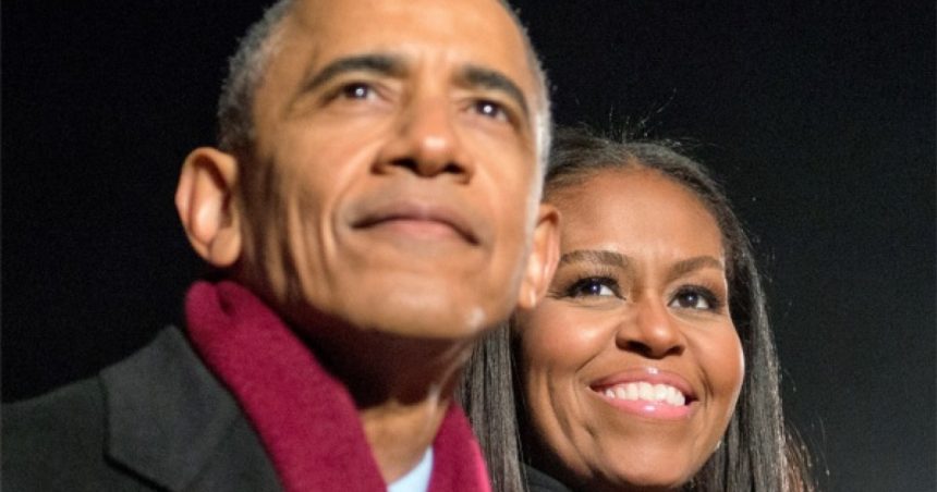Barack Obama încearcă să contracareze zvonurile despre un divorț de Michelle. Imaginea mult-comentată. 1 barack obama incearca sa contracareze zvonurile despre un divort de michelle fotografia mult comentata 678e6667a669e