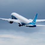 Boeing a reluat testele pentru avionul cu fuzelaj larg 777X, după o defecțiune care a dus la suspendarea flotei în vară. 2 boeing a reluat testele pentru avionul sau cu fuzelaj larg 777x dupa o defectiune care a suspendat flota in vara 678f2b34285c9