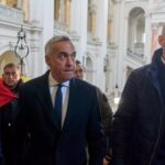 Călin Georgescu, pe urmele lui Brătianu: A plecat să sesizeze cele mai importante instituții europene cu privire la anularea votului 3 calin georgescu pe urmele lui bratianu a plecat sa sesizeze cele mai importante institutii europene legat de anularea votului 67800150ed95b