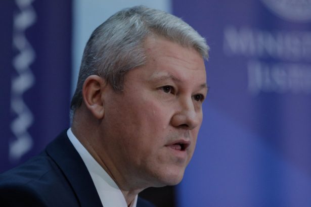 catalin predoiu specularea in scop politic a emotiei romanilor fata de furtul tezaurului dacic in olanda este josnica 67969ca28448d