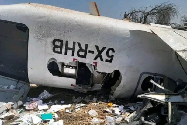 catastrofa aviatica in sudanul de sud 18 persoane au murit dupa ce avionul in care se aflau s a prabusit 679a1d079a384