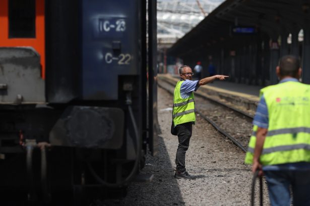 ceferistii ameninta cu greva daca trenurile cfr calatori anulate de ordonanta trenulet nu vor fi repuse in circulatie 6794a986a12b3