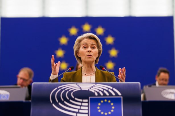 comisia europeana vrea sa reduca birocratia in ue un efort fara precedent 6799e1ae5f88e