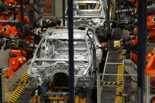 companiile straine care vand in europa ar trebui sa produca cel putin o parte din componente aici spune sindicatul ig metall 6797c05703dbd
