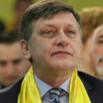 crin antonescu si a suspendat candidatura la alegerile prezidentiale 677bee3e26121