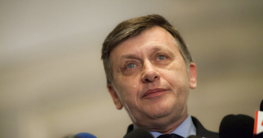 crin antonescu va fi singurul candidat care va fi testat in sondaje din partea coalitiei surse 6780f10fe2f69
