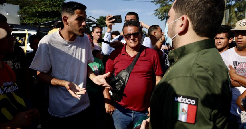 Cum se pregătește Mexicul pentru deportările în masă anunțate de Donald Trump. „Facem tot ce e necesar” 1 cum se pregateste mexicul pentru deportarile in masa promise de donald trump facem tot ce e necesar 67912581af94f